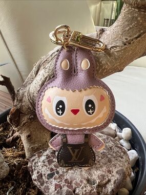 Louis Vuitton Mauve Bunny Character Bag Charm with Gold Hardware
